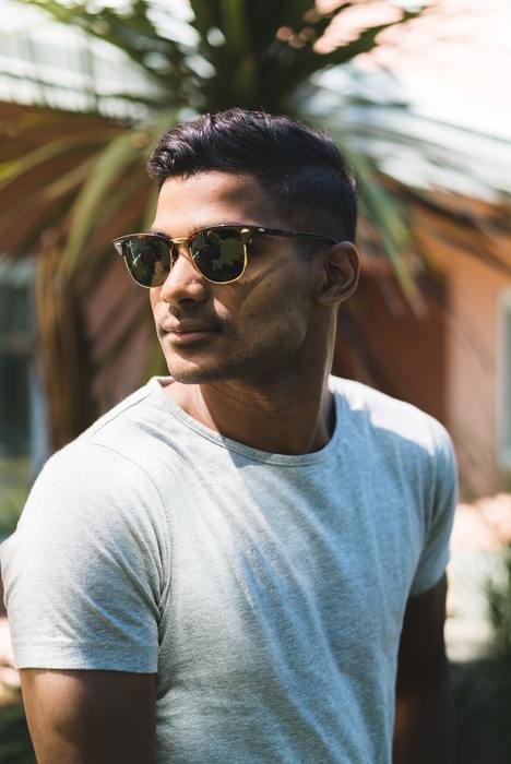 負のオーラがある男と一緒にいると不幸に 気を付けたいダメ男の特徴を大公開 ミラープレス